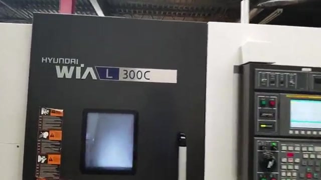 HYUNDAI - WIA WIA L300C  2012